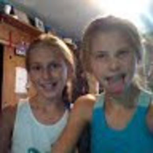 Meet your Posher, Macie